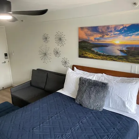 Contemporary Ocean View Suite - Heart Of Waikiki! Honolulu Exterior photo